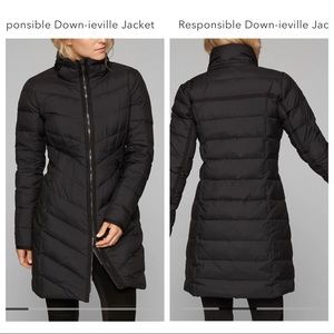 Athleta hooded Down-ieville puffer coat jacket